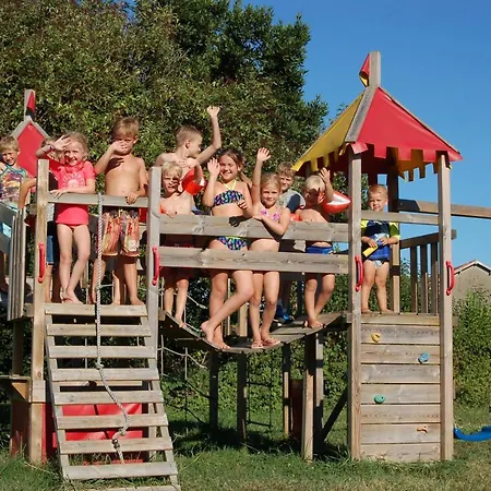 Domaine Saint Esselin Larreule