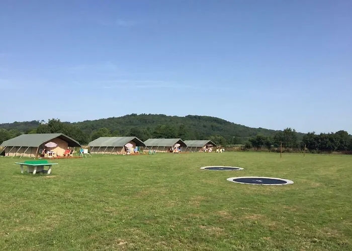 Domaine Saint Esselin Hotel *