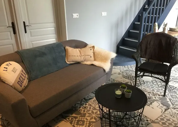 Domaine Saint Esselin Hotel Larreule