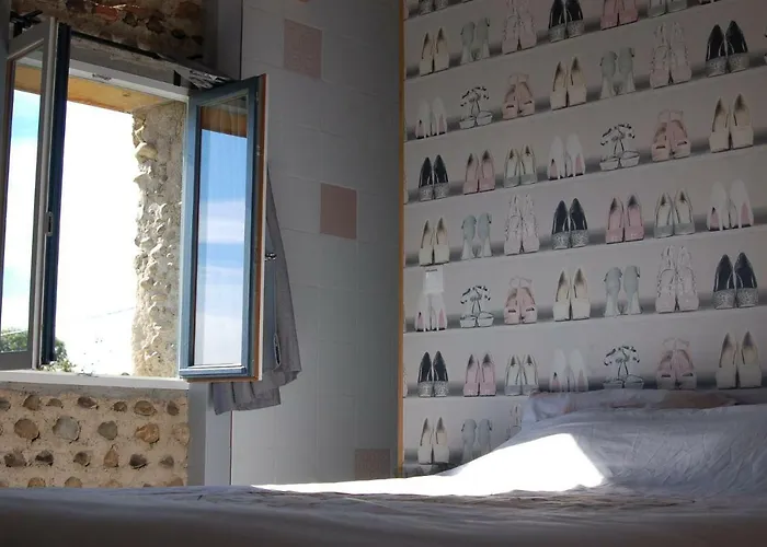 Domaine Saint Esselin Hotel